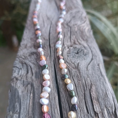 Necklace with colorful freshwater pearls like new