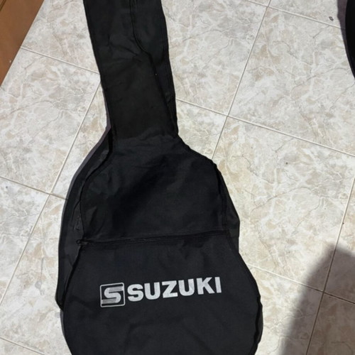 Classical guitar case like new