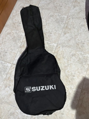 Classical guitar case like new