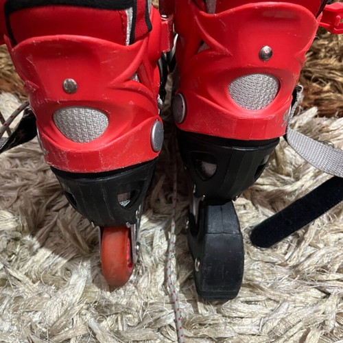 Rollerblades unisex adjustable size 33-36 used, black red gray