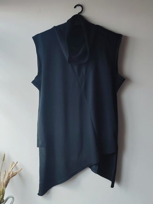 Zara black long sleeveless T-shirt oversized with draped collar and pockets XL like new unisex