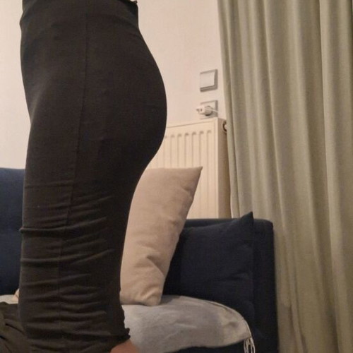 Nosmall pack of 4 skirts like new