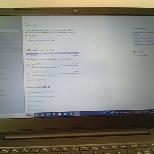 Lenovo V330-15IKB laptop i5 8th Gen 8GB RAM 256GB Samsung SSD Full HD Windows 10 Pro