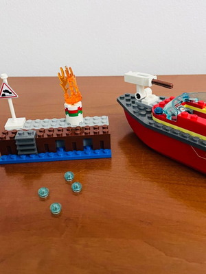 LEGO City 60213 Fire Boat used, Dock Side Fire set