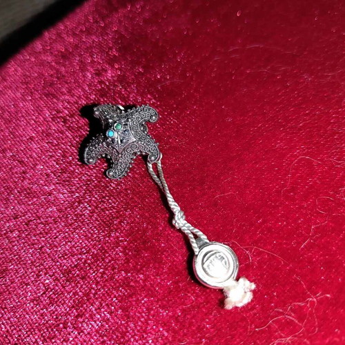 Ocean form silver earring used, silver
