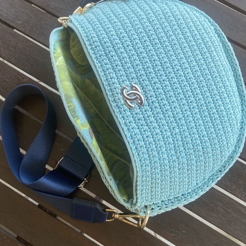 Knitted crossbody bag turquoise, handmade