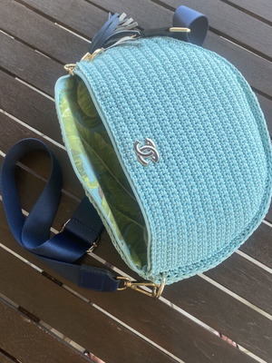 Knitted crossbody bag turquoise, handmade