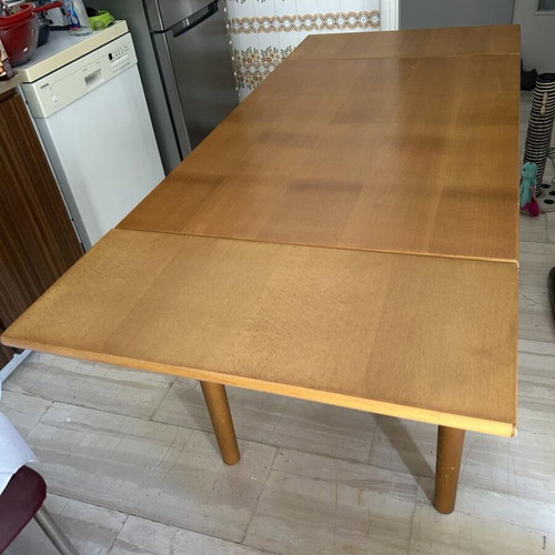 Rectangular kitchen table used, extendable, oak wood and metal legs