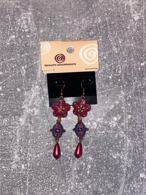 Earrings with flowers like new, red