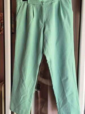 Mint Green Pantelona No210 Size M Like New