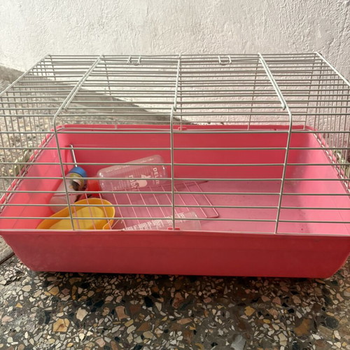 Rabbit cage like new with some accessories