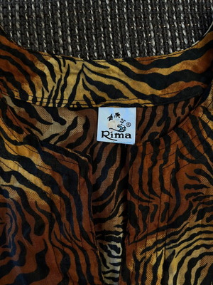 Rima Animal Print Blouse Tiger Print Vintage like new
