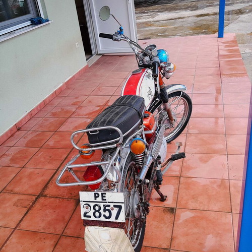 Yamaha FS1 50cc refurbished vintage moped 1973