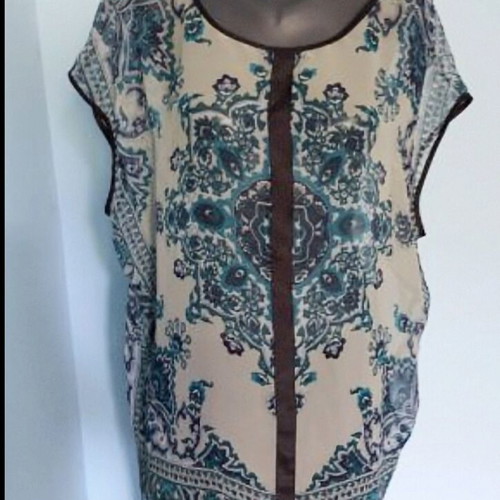Steps sheer tunic XL-3XL like new with black satin