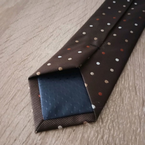 Men's tie brown with dots 100% silk like new
