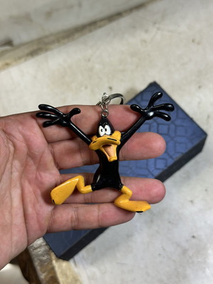 Vintage Daffy Duck keychain used, Warner Bros 1996 Looney Tunes