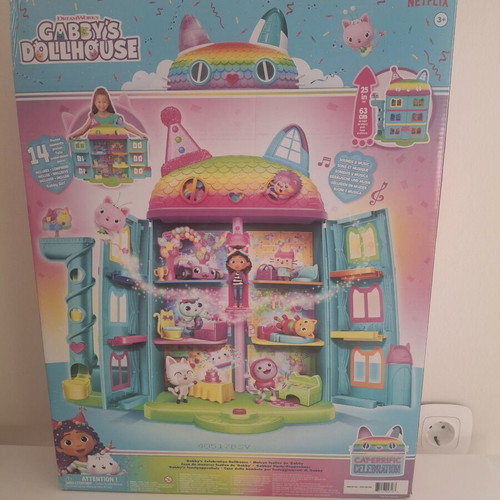 Gabby's Dollhouse like new with all accessories