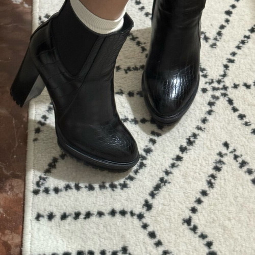 Keep Fred women's ankle boots with heel and crocodile effect like new