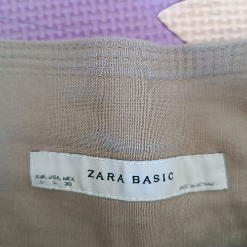 Zara large beige skirt like new, alpha line fit
