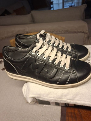Marc Jacobs leather casual shoes size 41-41.5 like new, dark blue