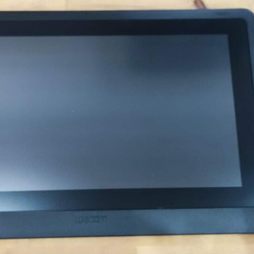 Wacom Cintiq 16 tablet like new with IPS screen and Pro Pen 2