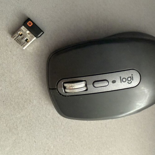 Logitech MX Anywhere 3 wireless mouse with USB adapter
