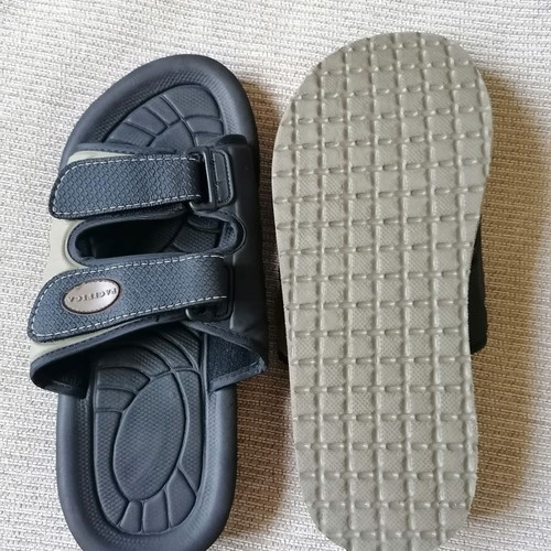 Men's sandals size 42, new, lightweight with Velcro straps