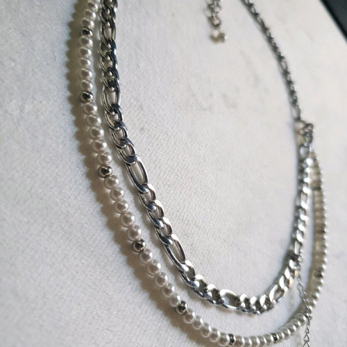 Double Layered Pearl Necklace with Stainless Steel Chain and North Star Pendant like new