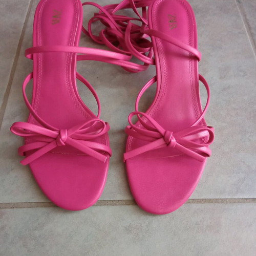 Zara pink kitten heels sandals new, size 39