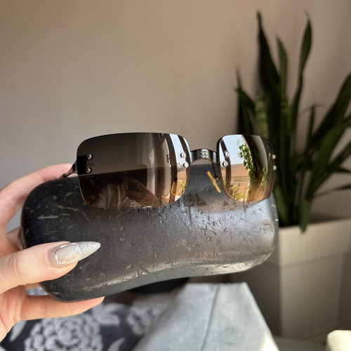 Chanel sunglasses 2010s black and brown