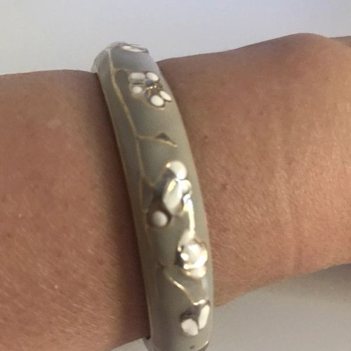 Women's embossed bangle bracelet used, beige with white and gold