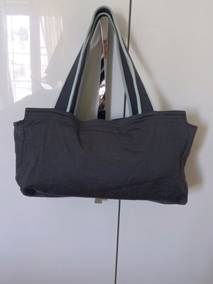 Nautica shoulder bag like new