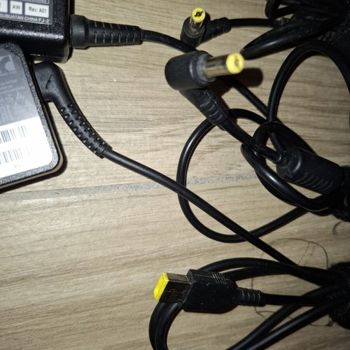 Laptop chargers pack of 3, 65W (2x LiteOn & 1x Lenovo)