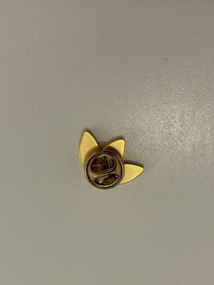 Adidas Pin χρυσή καρφίτσα καινούργιο