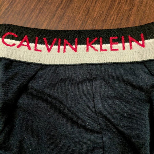 Calvin Klein men's briefs size S new, pack of 2, black and white