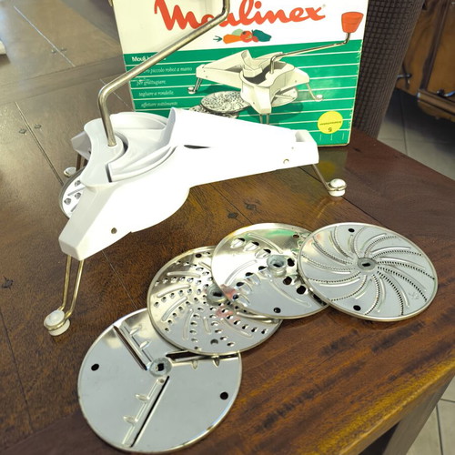 Moulinex vintage manual vegetable slicer with five cutting discs