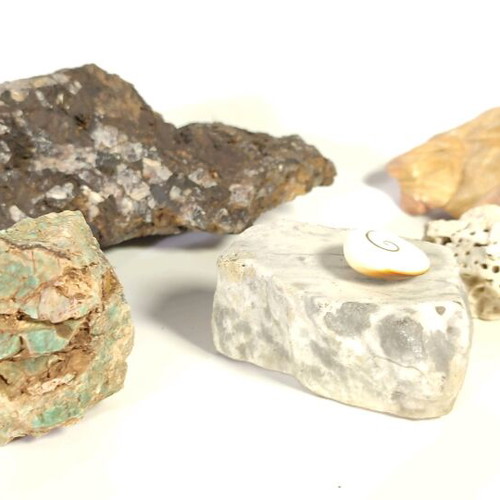 Pack of 6 unique stones for collection and decoration