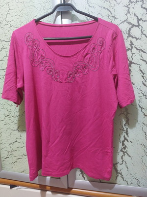 Fuchsia blouse, soft elastic fabric