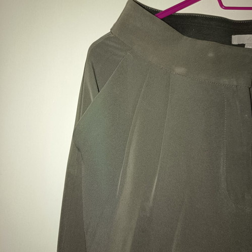 H&M women's pants like new, dark olive, size medium