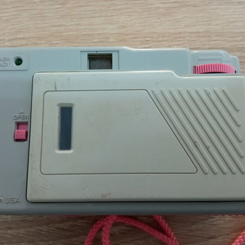 Le Clic vintage film camera used, flash, Optique 38 mm, 1980s