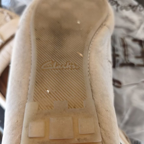 Clarks women's leather ballerinas size 41 used, beige