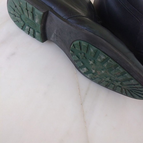 Men's black leather ankle boots like new, size 43.5 with gift slippers