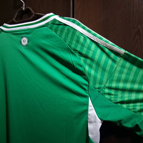 Newcastle Away Jersey new, size Large