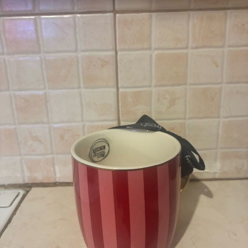 Fresh mug new from patisseries