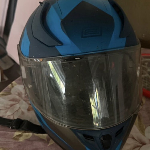 Motorcycle helmet