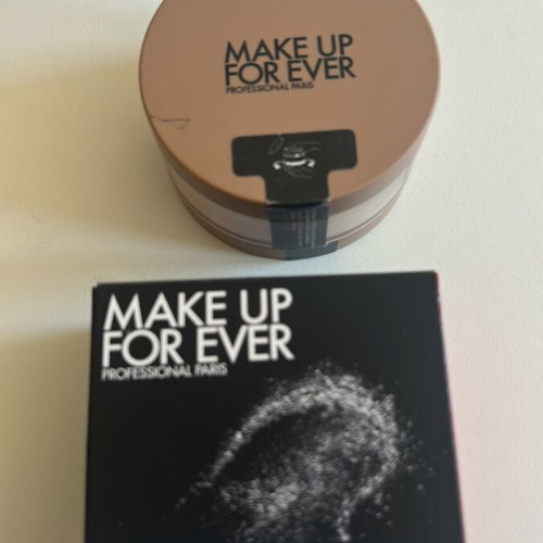 Make Up For Ever HD Skin Twist & Light face powder like new, shade Tan