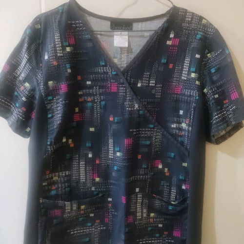 Cherokee scrubs like new, colorful blouse M and pants S