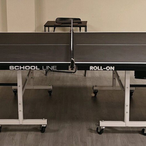 Stag 22m ping pong table like new, black