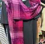 Pagoni velvet pink scarf new length 1.60m