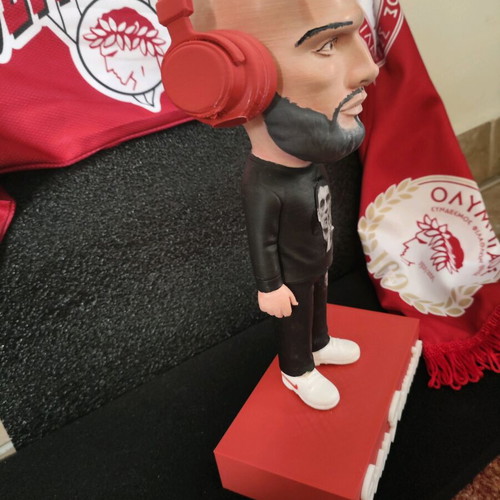 Evan Fournier 3D print with PLA 28 cm hand-painted made to order